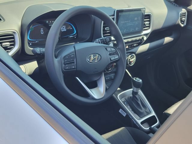 New 2026 Hyundai Venue SE FWD image 5