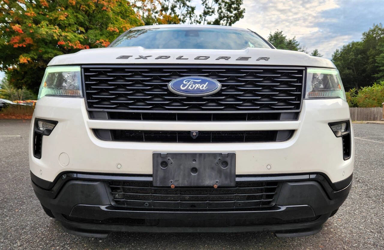 Used 2018 Ford Explorer Sport w/ Equipment Group 401A image 5