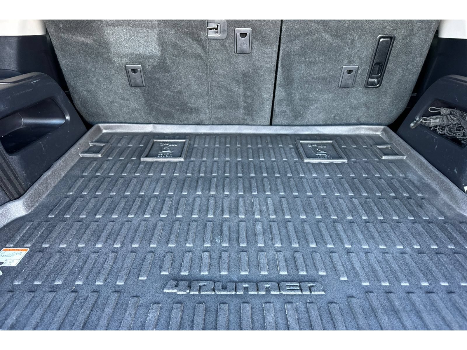 Used 2022 Toyota 4Runner SR5 Premium w/ Moonroof Package RWD image 17