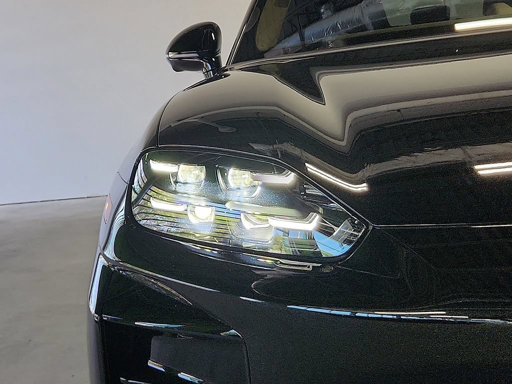 New 2026 Porsche Cayenne Turbo AWD/4WD image 9