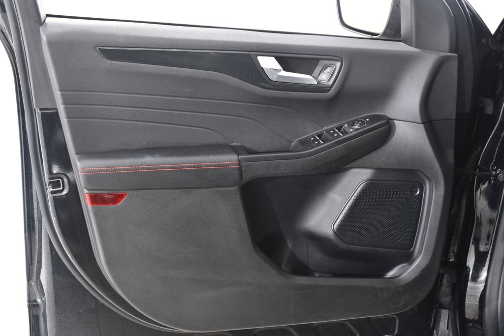 Used 2024 Ford Escape ST-Line w/ Tech Pack #1 AWD/4WD image 25