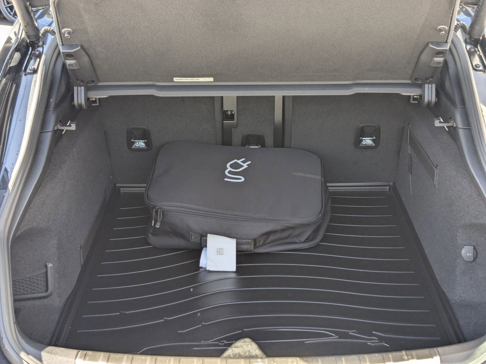 New 2024 Porsche Taycan 4 Cross Turismo image 24