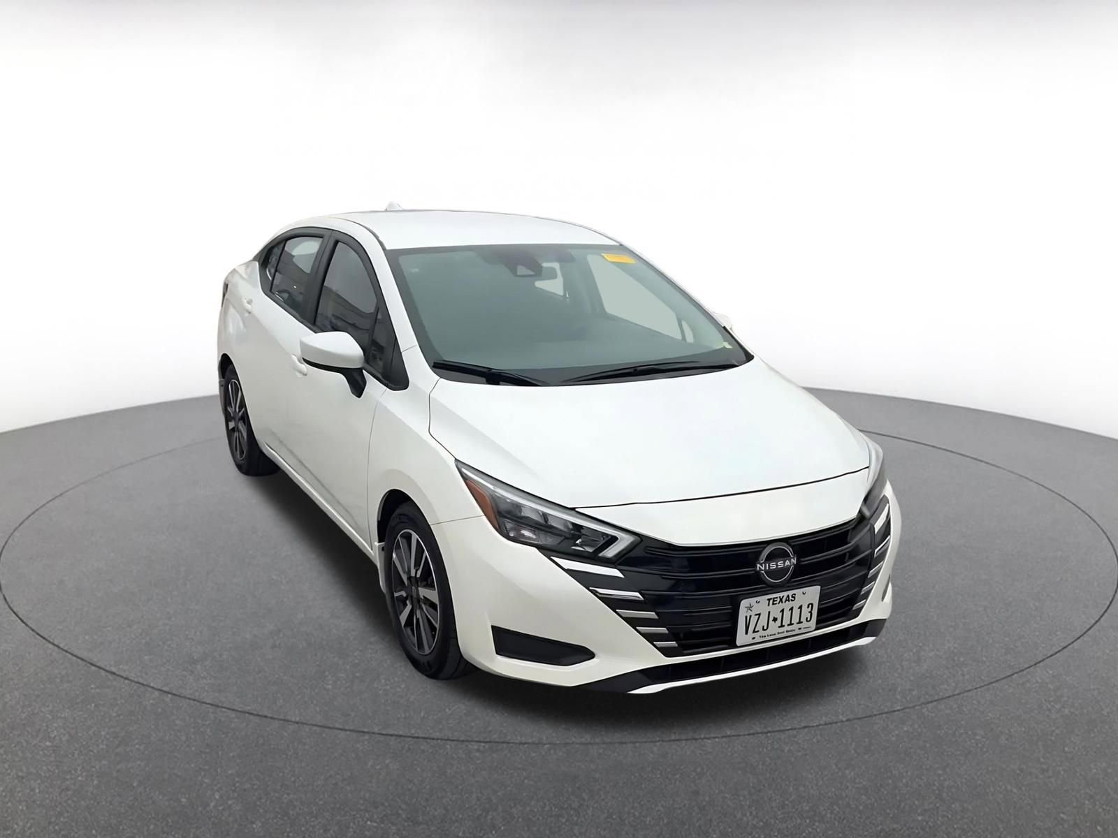 Used 2025 Nissan Versa SV w/ Trunk Package image 3