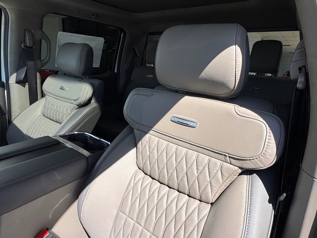 New 2026 Ford F450 Platinum w/ Platinum Plus Package image 17