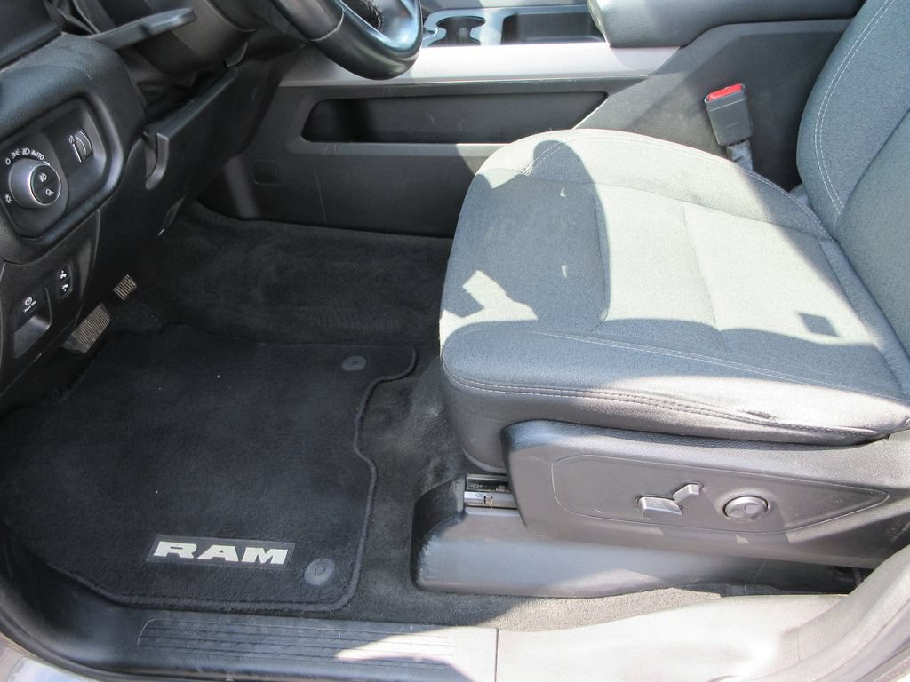 Used 2020 RAM 1500 Big Horn AWD/4WD image 23