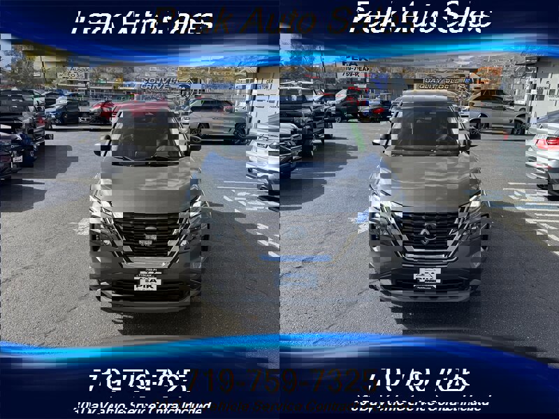 Used 2023 Nissan Rogue S image 2