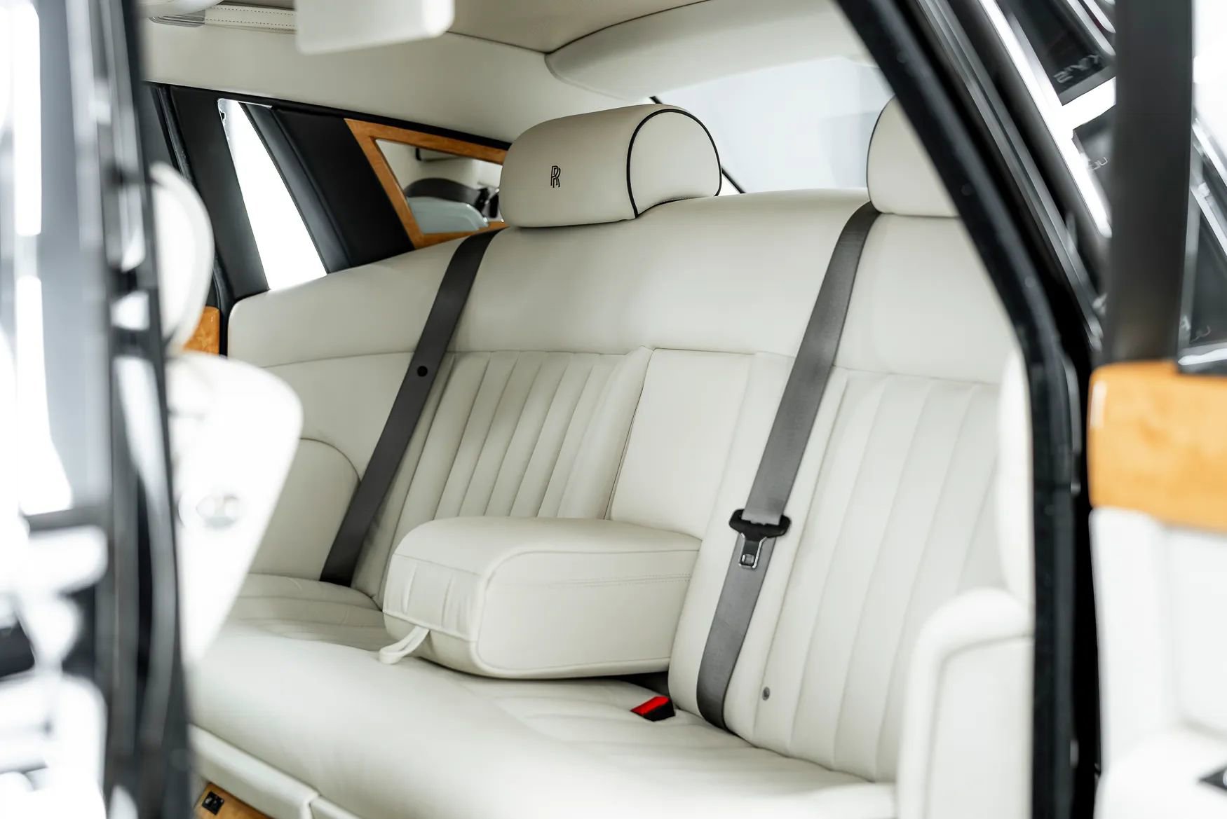 Used 2009 Rolls-Royce Phantom Sedan image 23