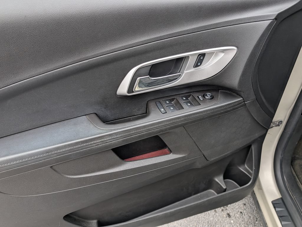 Used 2014 Chevrolet Equinox LS FWD image 11