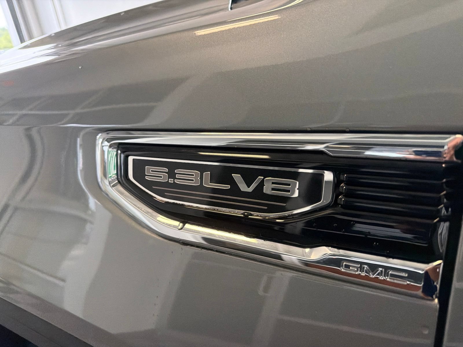 Used 2026 GMC Sierra 1500 SLT AWD/4WD image 11