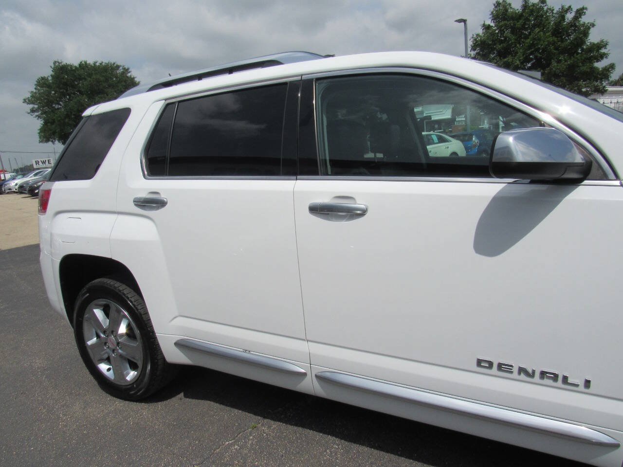 Used 2015 GMC Terrain Denali FWD image 7