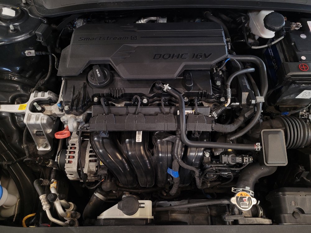 Used 2023 Hyundai Elantra SEL FWD image 30