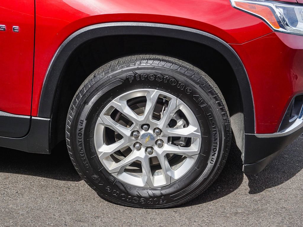 Used 2021 Chevrolet Traverse LT image 9
