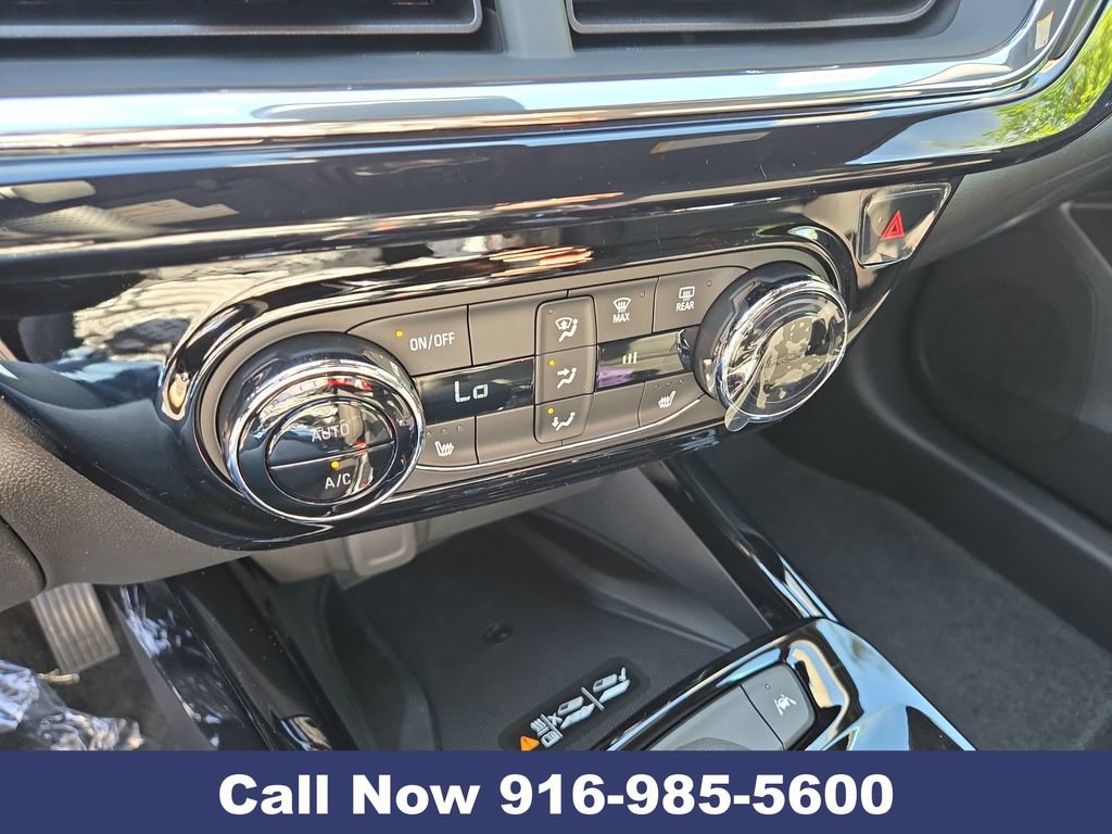 New 2026 Chevrolet Trax RS w/ Sunroof Package image 15