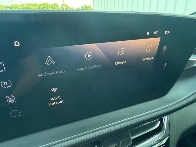 Used 2025 Buick Envista Sport Touring w/ Convenience I Package FWD image 32