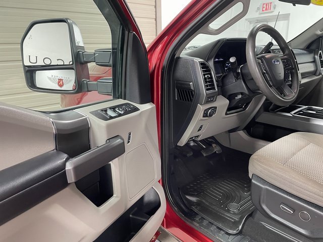 Used 2019 Ford F250 XLT w/ XLT Premium Package image 10