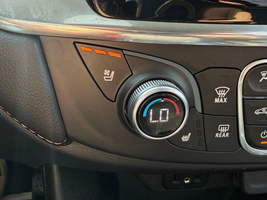 Used 2019 Chevrolet Traverse Premier AWD/4WD image 3