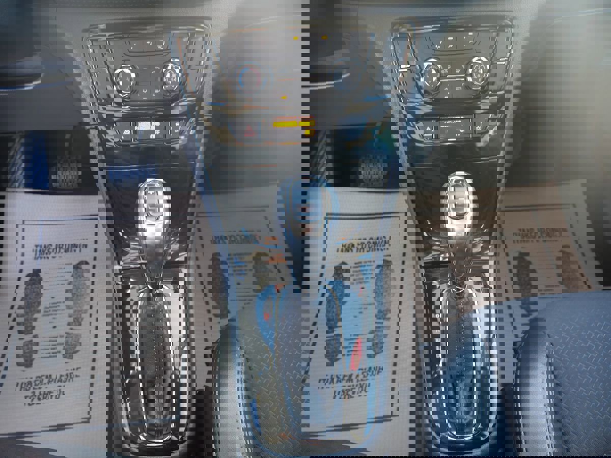 Used 2019 Buick Encore Preferred image 12