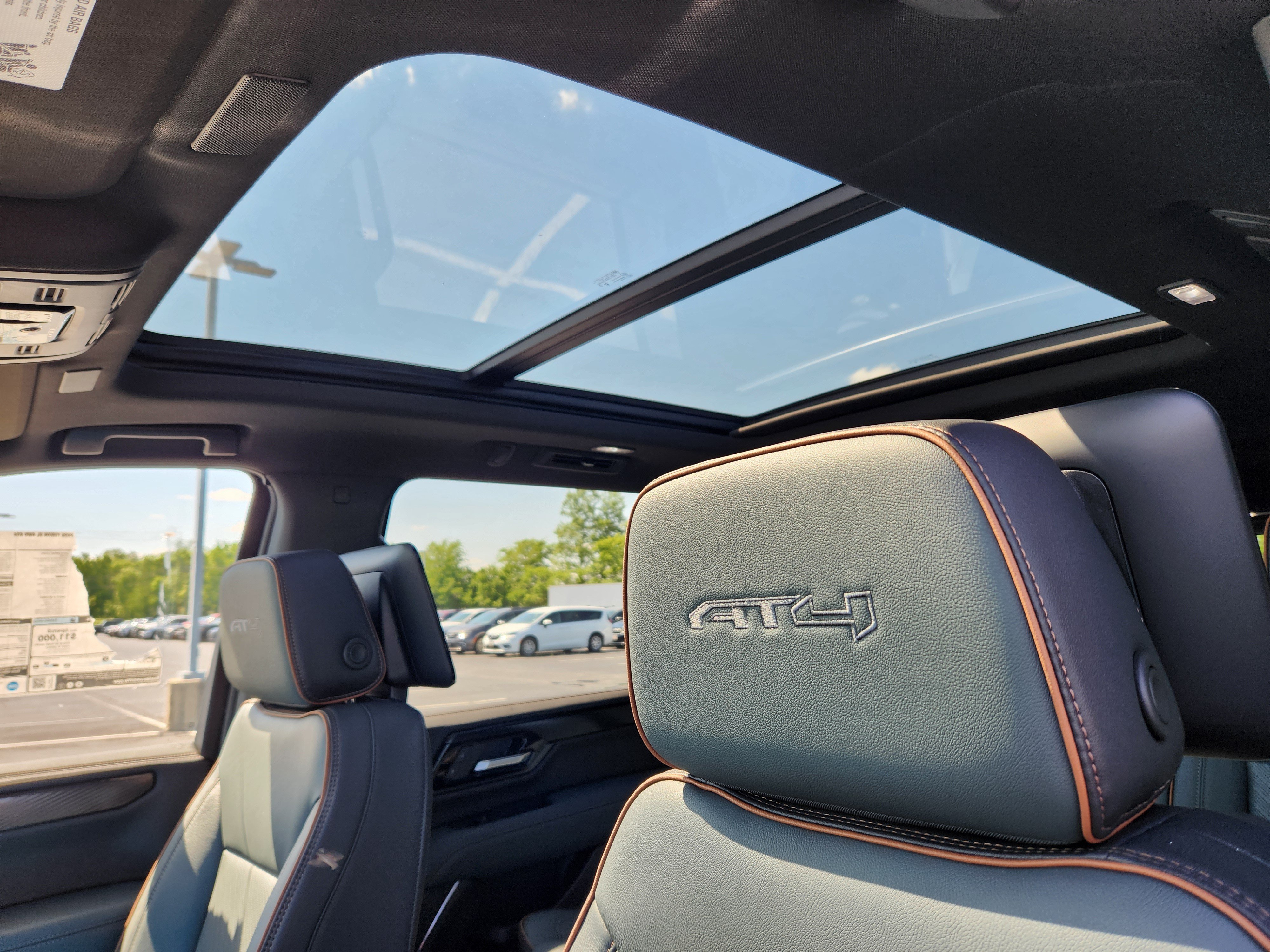 New 2026 GMC Yukon XL AT4 w/ AT4 Premium Plus Package AWD/4WD image 17