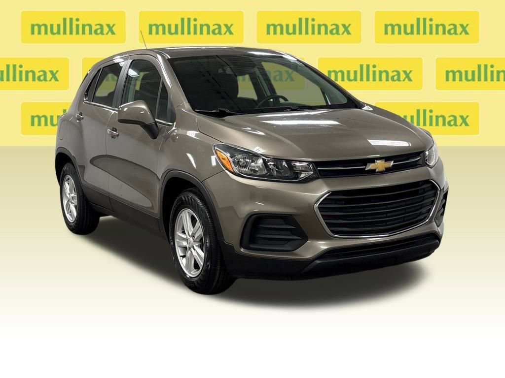 Certified 2020 Chevrolet Trax LS w/ Tint and Cruise Package image 2