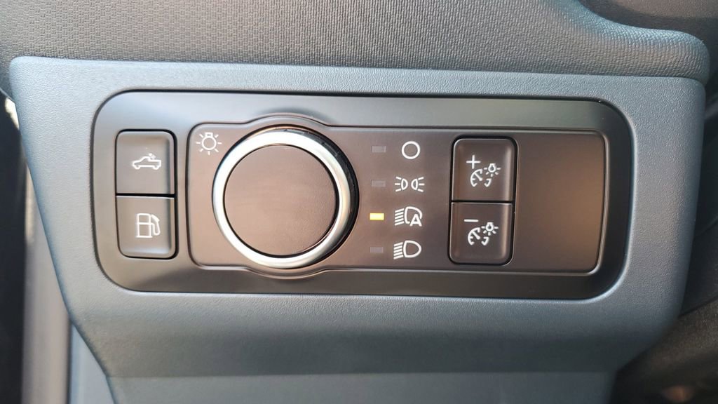 Used 2025 Ford Maverick XL FWD image 22