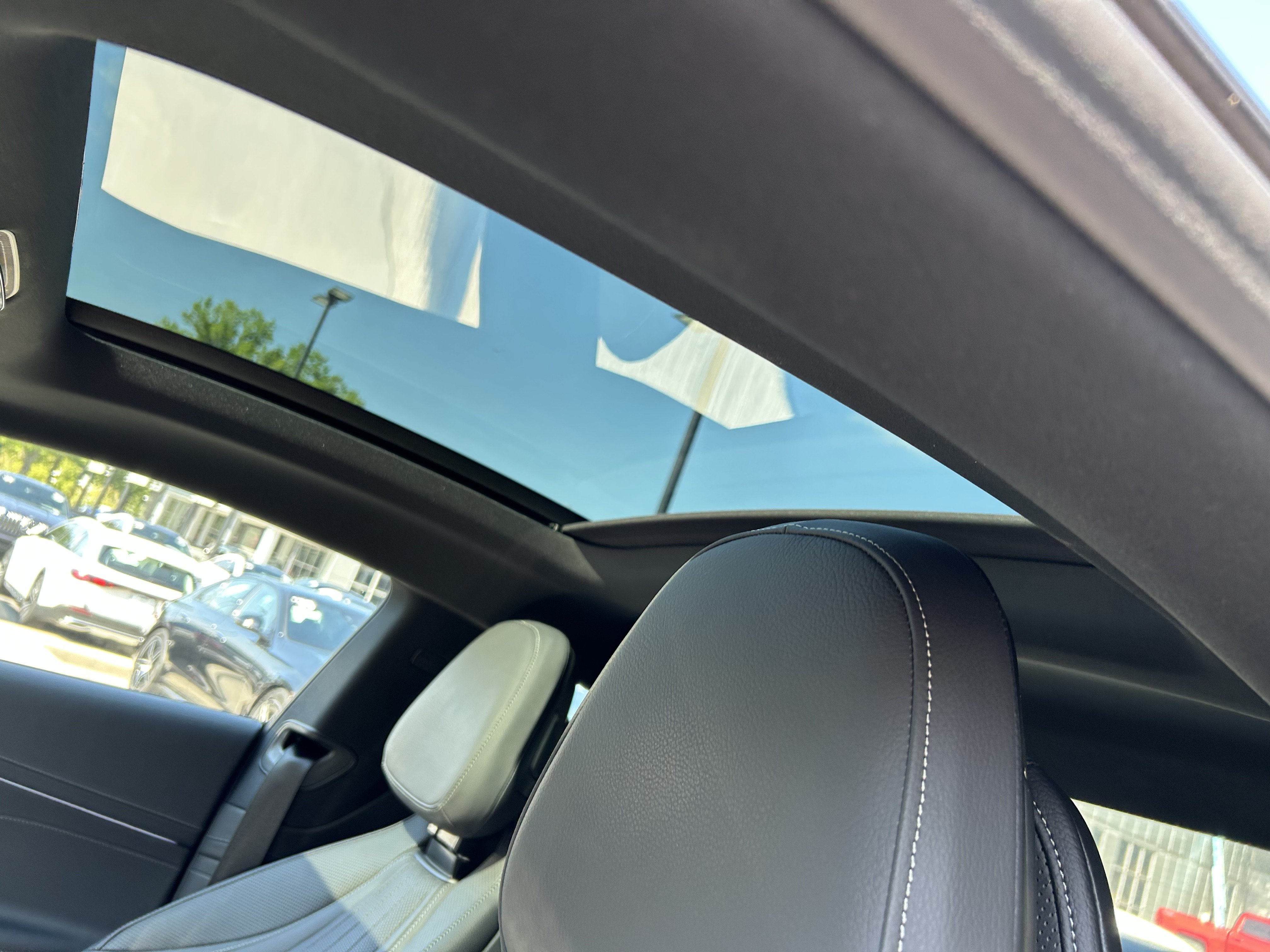 Certified 2025 Mercedes-Benz CLE 300 4MATIC Coupe image 22