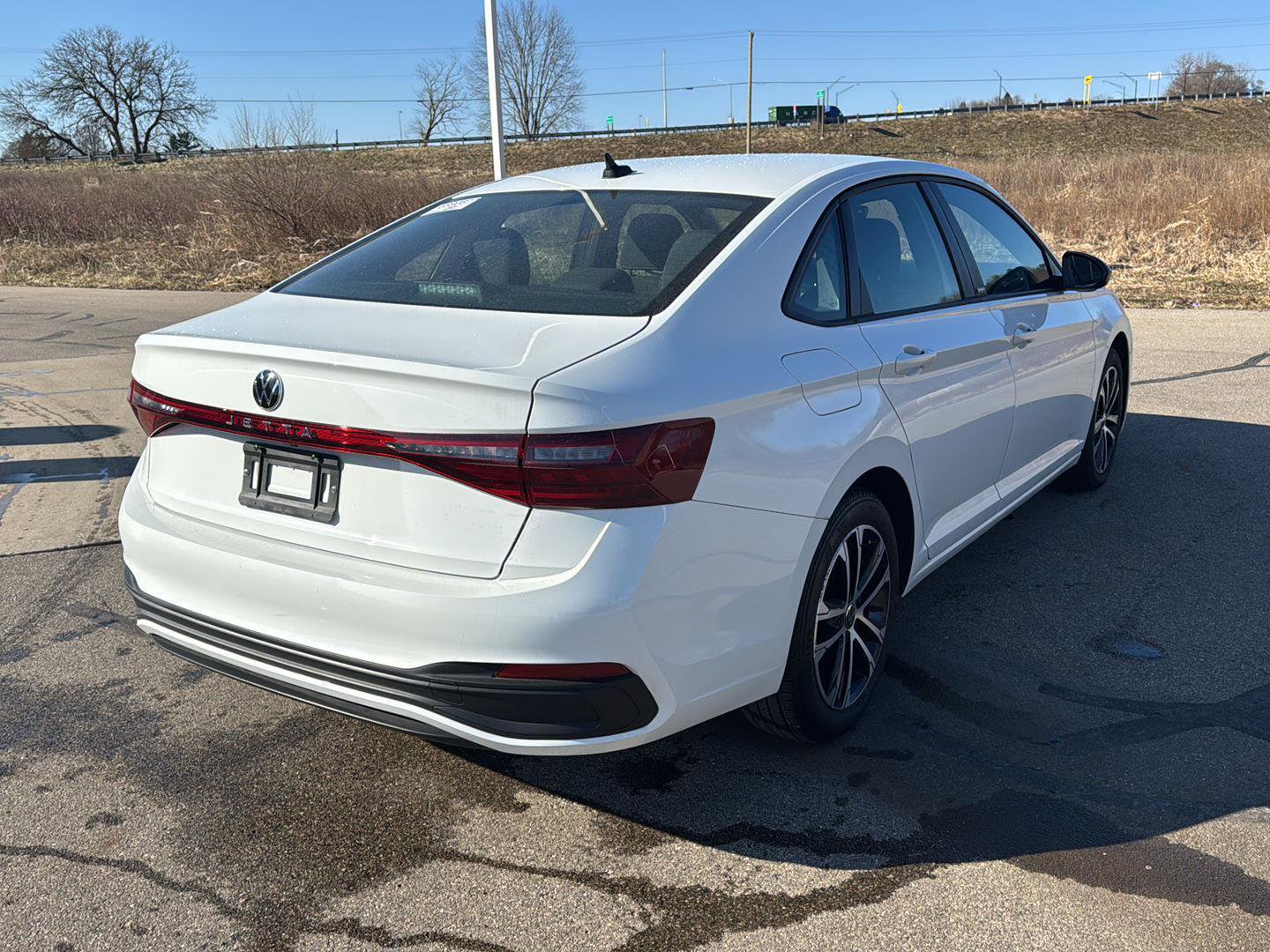 Used 2025 Volkswagen Jetta Sport image 6