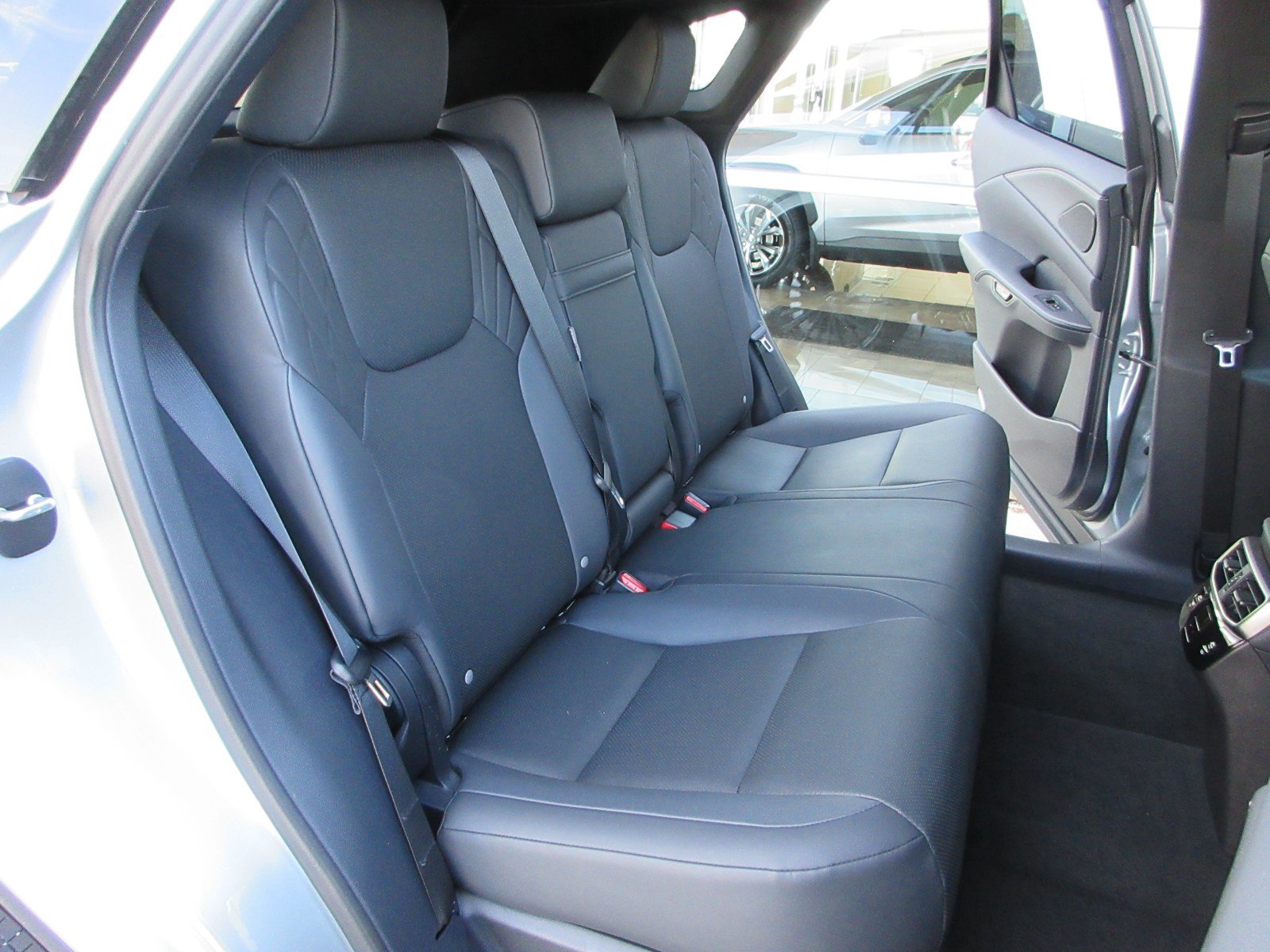 Used 2026 Lexus RX 350h w/ Convenience Package AWD/4WD image 19