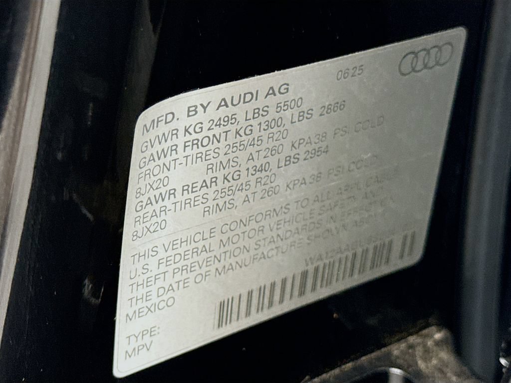 Used 2025 Audi Q5 Premium Plus w/ Premium Plus AWD/4WD image 35
