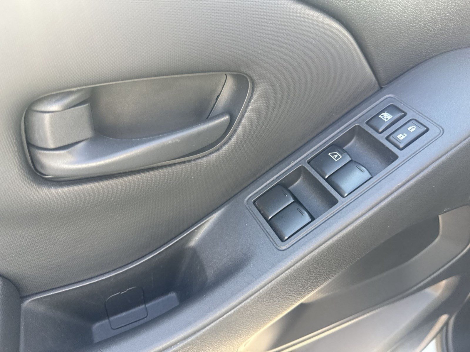 Used 2023 Nissan Frontier S w/ Technology Package AWD/4WD image 12