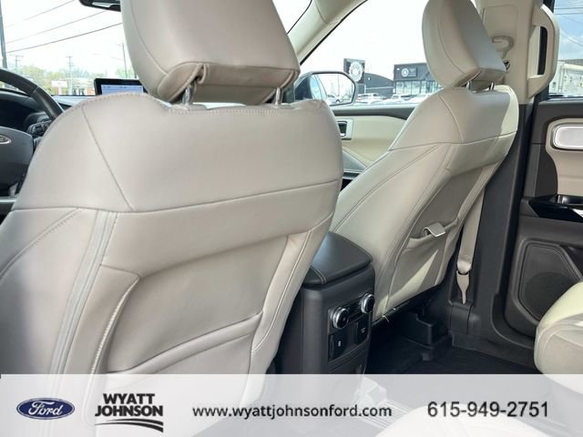 Certified 2023 Ford Explorer Platinum w/ Technology Package image 21