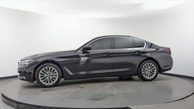 Used 2023 BMW 530i xDrive w/ Premium Package AWD/4WD image 3