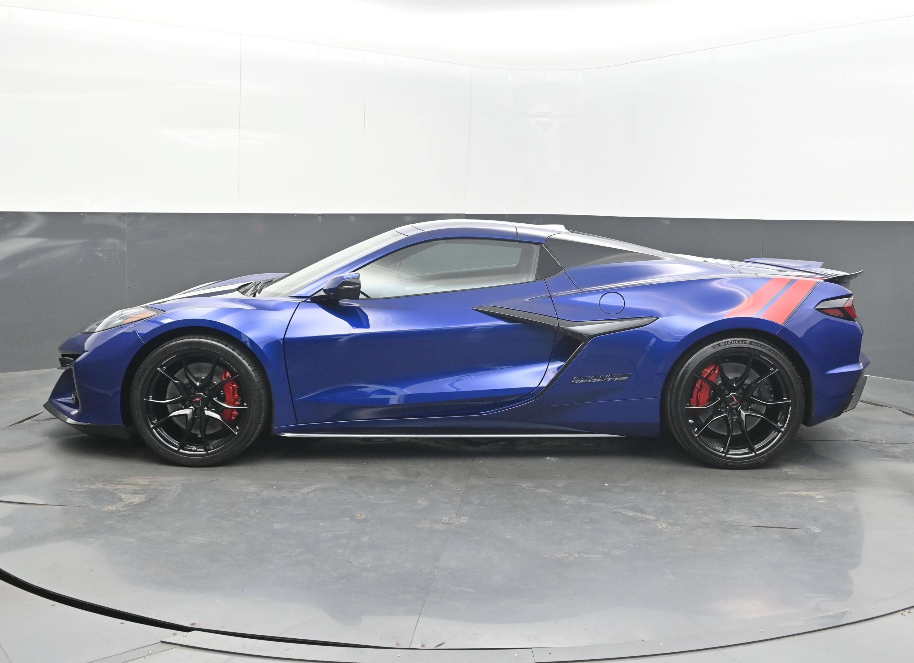 New 2027 Chevrolet Corvette Grand Sport RWD image 10