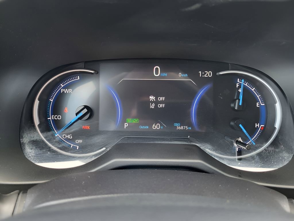 Used 2025 Toyota RAV4 LE AWD/4WD image 17