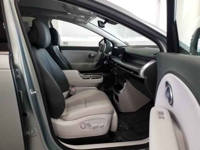 Used 2026 Hyundai Ioniq 9 Calligraphy AWD/4WD image 16