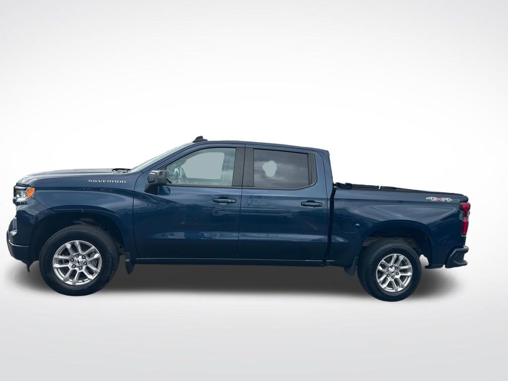 Used 2022 Chevrolet Silverado 1500 RST AWD/4WD image 2