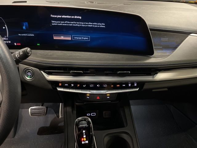 Used 2025 Cadillac XT4 Sport w/ LPO, Floor Liner Package image 10