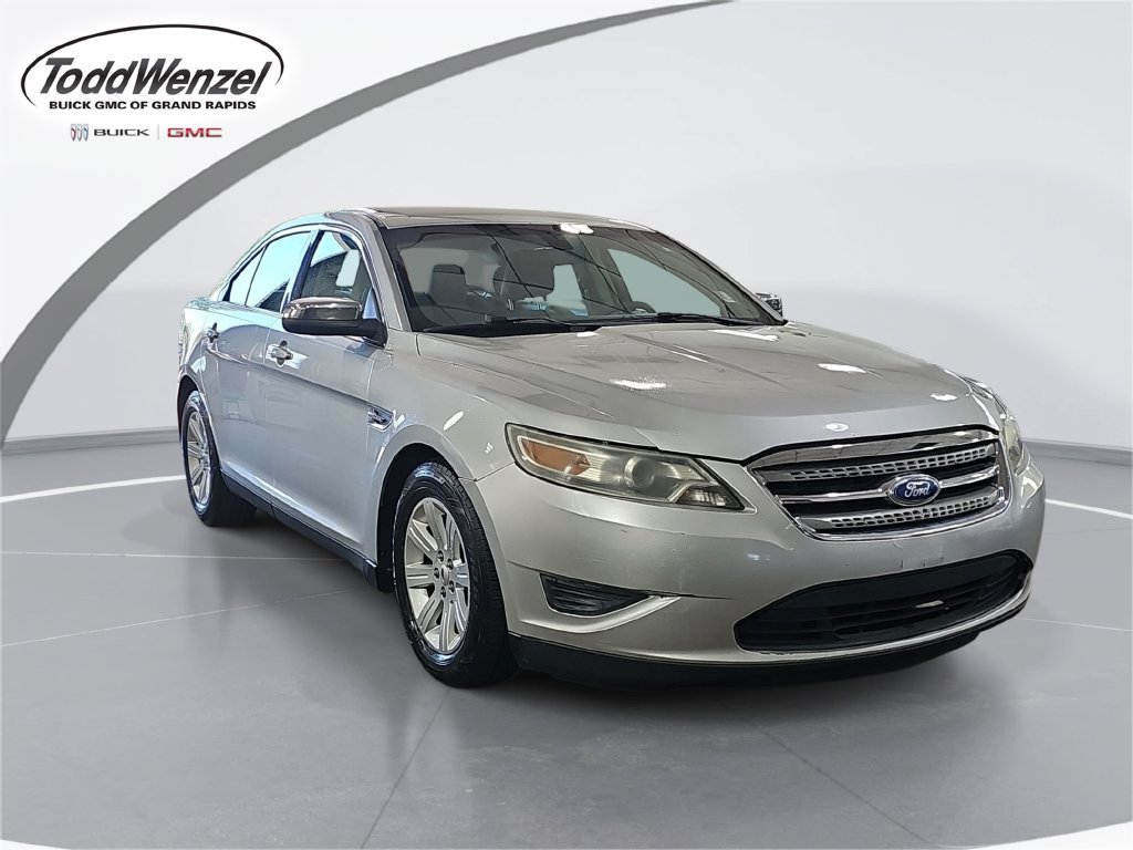 Used 2012 Ford Taurus SE FWD image 1