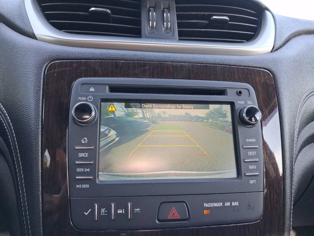 Used 2016 Chevrolet Traverse LT FWD image 33