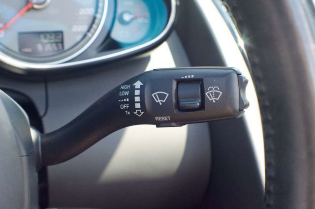 Used 2014 Audi R8 V8 w/ Convenience Package AWD/4WD image 29