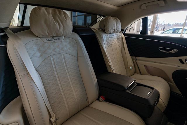 New 2025 Bentley Flying Spur Plug-In Hybrid image 66