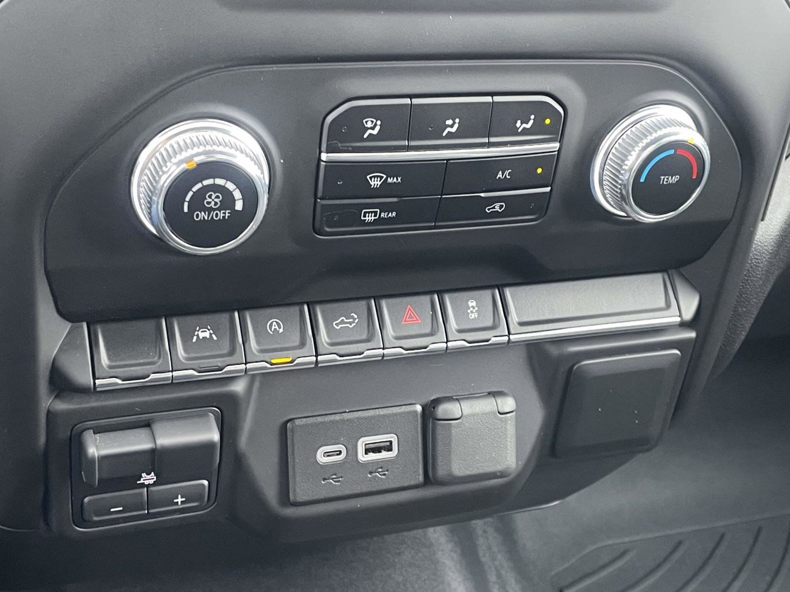 Used 2023 GMC Sierra 1500 Pro w/ Pro Value Package image 9