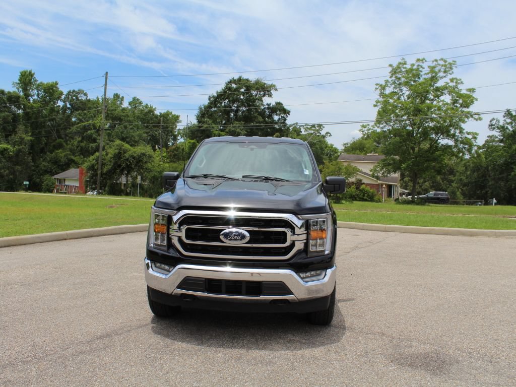 Used 2023 Ford F150 XLT w/ Equipment Group 302A High AWD/4WD image 4