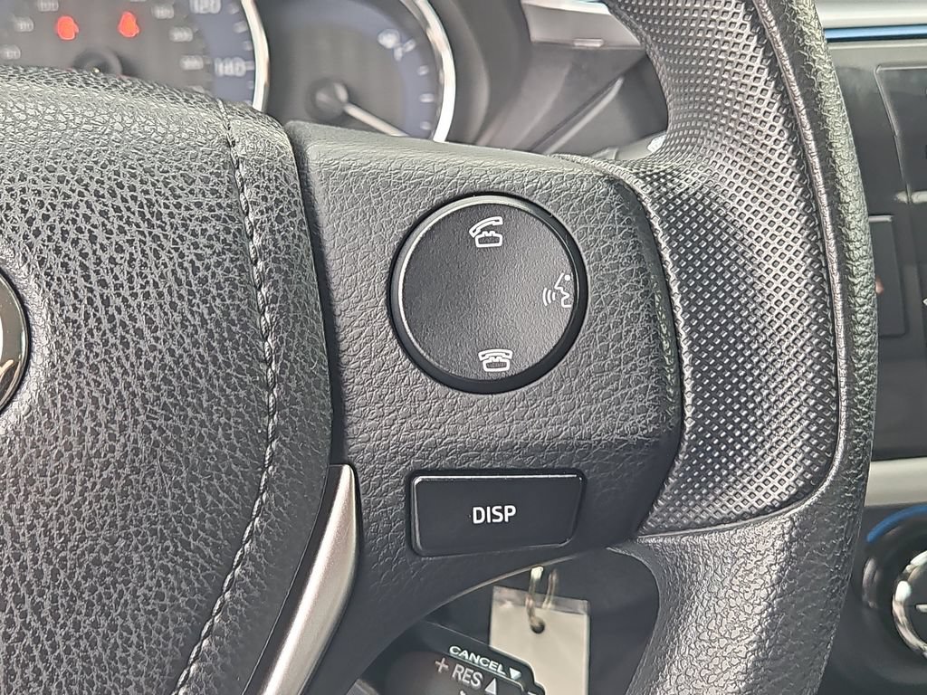 Used 2015 Toyota Corolla LE FWD image 12