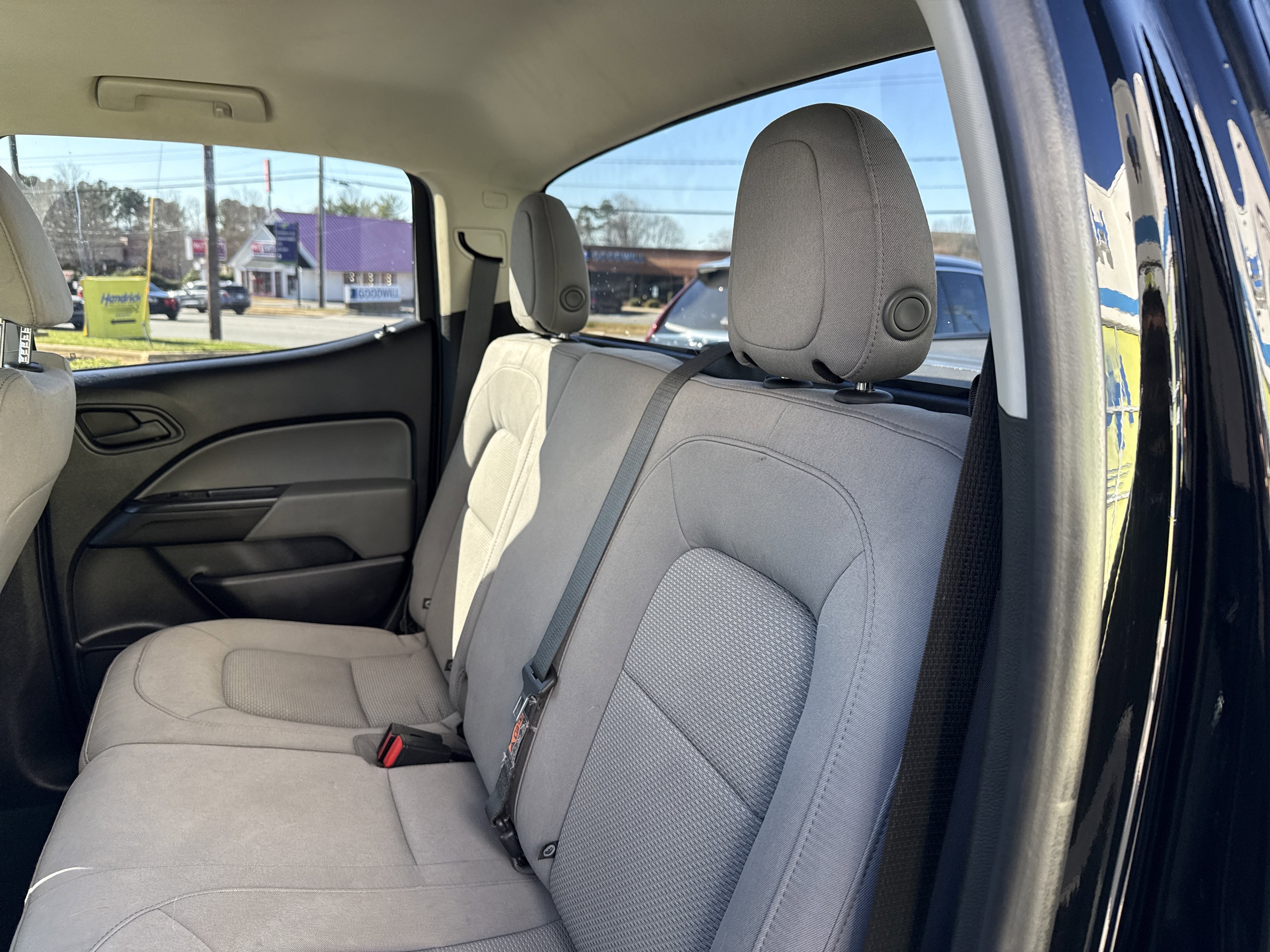 Used 2019 Chevrolet Colorado W/T w/ Custom Special Edition image 33