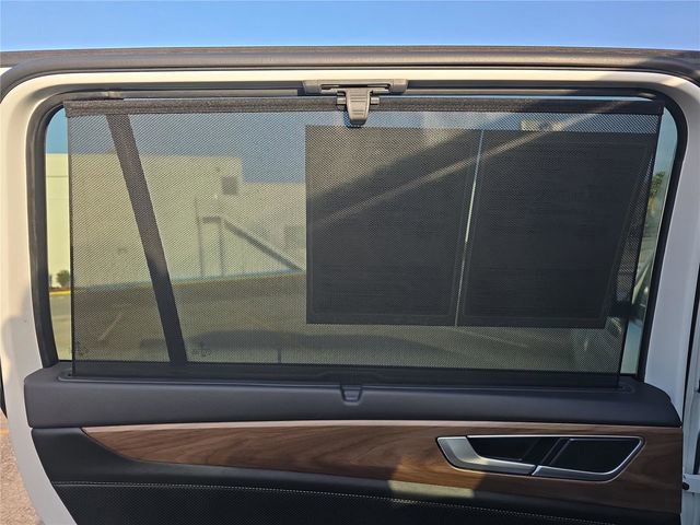 Used 2025 Volkswagen Atlas SE FWD image 13