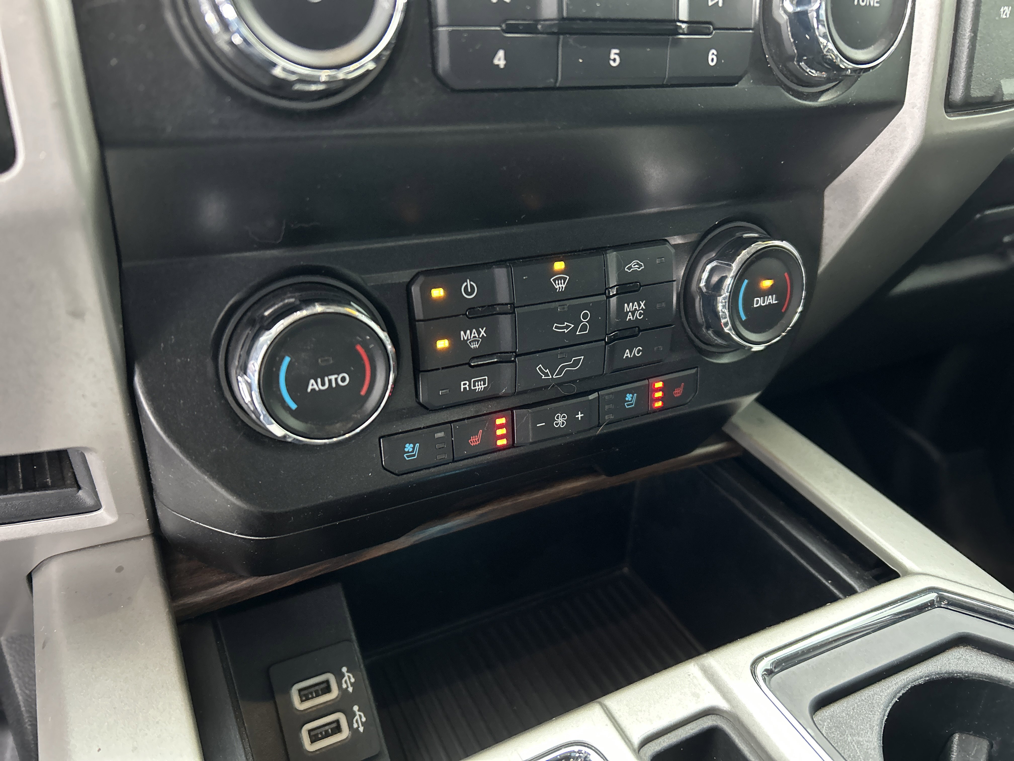 Used 2020 Ford F150 Lariat image 18