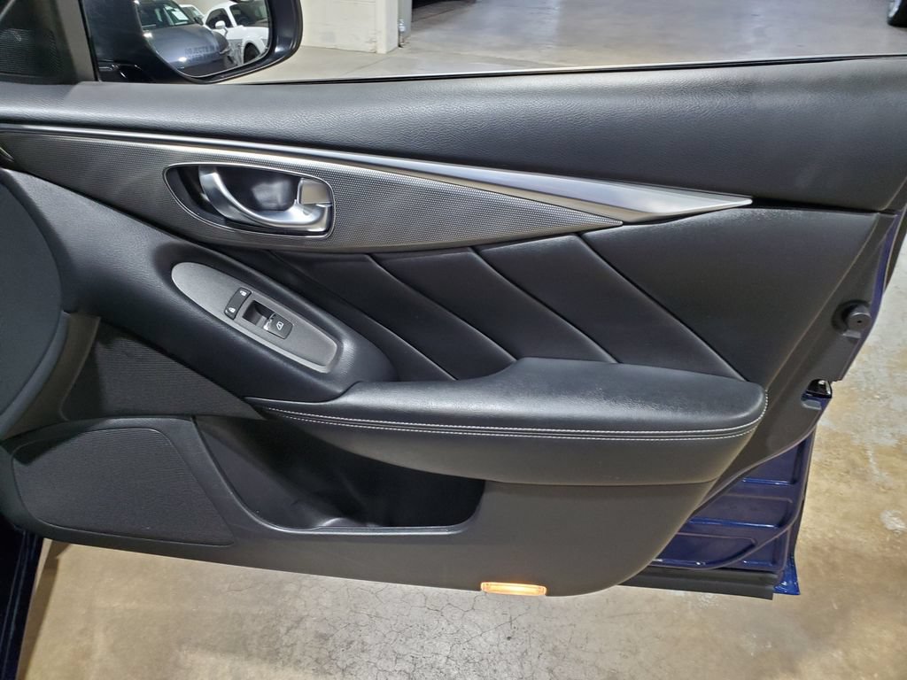 Used 2019 INFINITI Q50 Signature Edition AWD/4WD image 17