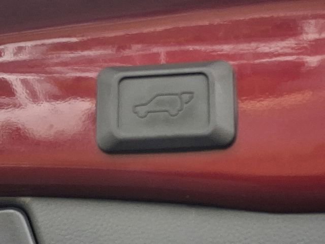 Used 2024 Toyota RAV4 XLE w/ Convenience Package image 31