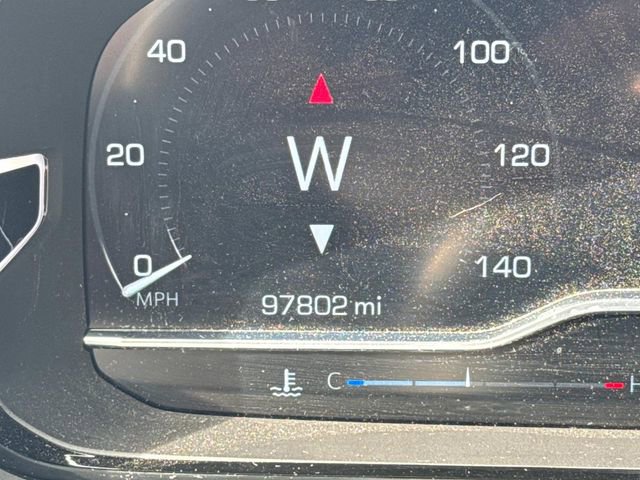 Used 2022 GMC Yukon Denali w/ Denali Premium Package image 33