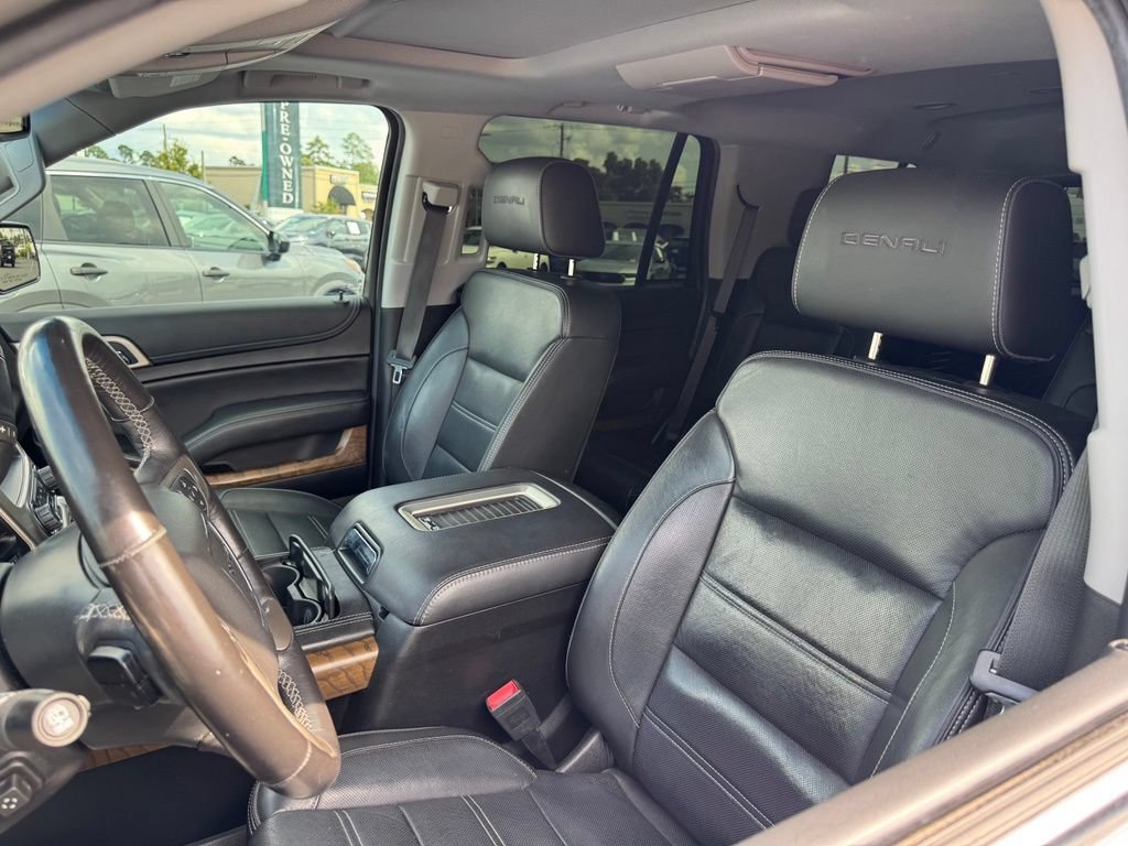 Used 2018 GMC Yukon Denali w/ Open Road Package AWD/4WD image 8